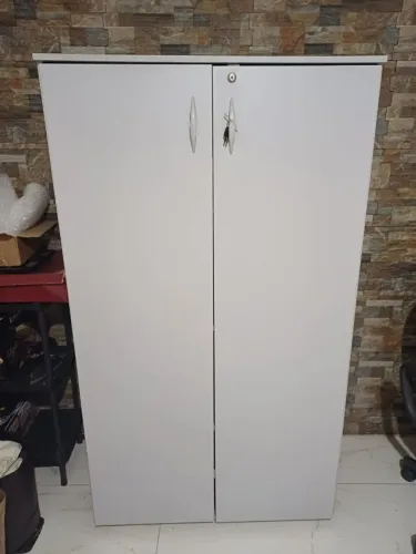 Armário de Escritório Branco Reforçado com Chave