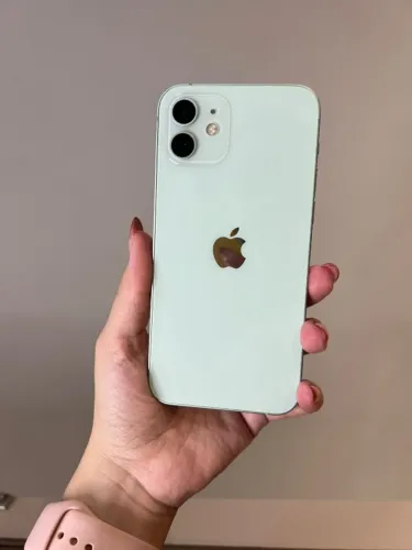 iPhone 12 64gb Branco Seminovo 79% - Retire na loja física em Savassi-BH