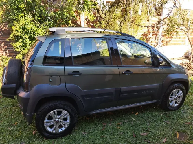 Fiat Idea Adv./ Adv.lock.dualogic 1.8 Flex 5P 2012