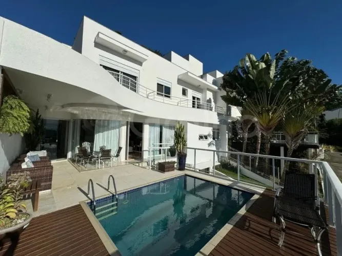 Casa Pantanal 257m2 com 3 dormitórios