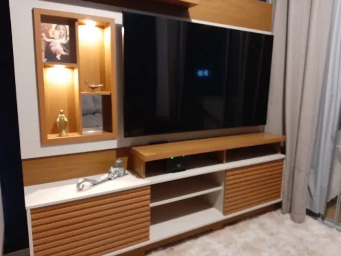 OPORTUNIDADE ÚNICA: Painel Home Theater com Espelho e LED (Estado de Novo!)