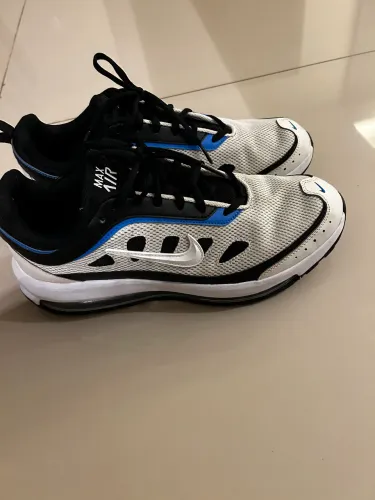 Tênis Nike