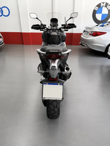 X-Adv 750 nova 