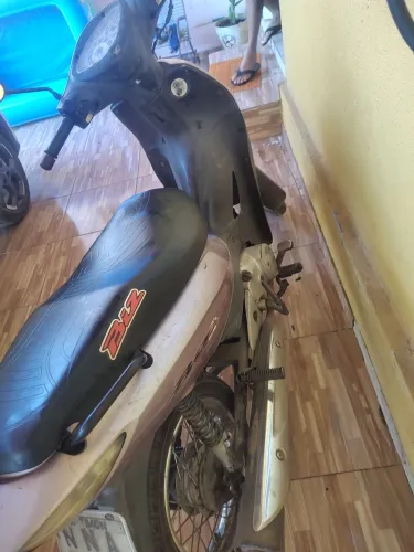 Moto Biz