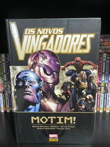 Pacote HQ Marvel Deluxe : Vingadores A Queda + Novos Vingadores Motim! ( Panini )