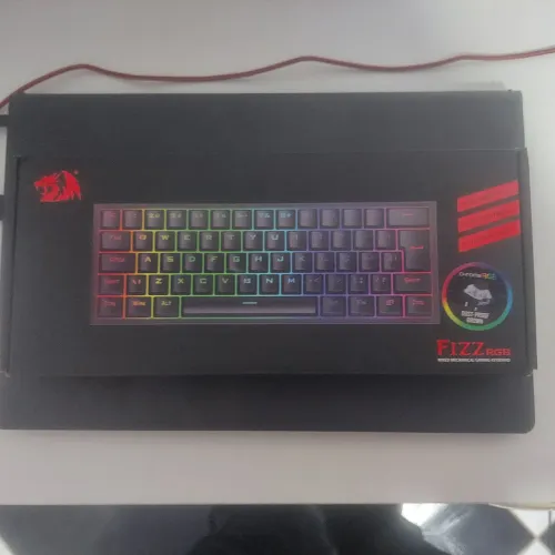 Teclado Mecânico Red Dragon Fizz Rgb