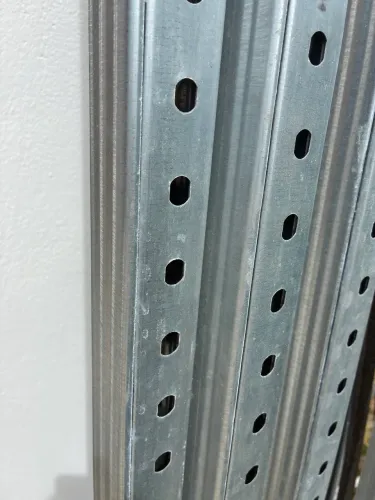 Perfilado Perfurado Galvanizado 38x38mm - 3 Metros (14 Unidades)