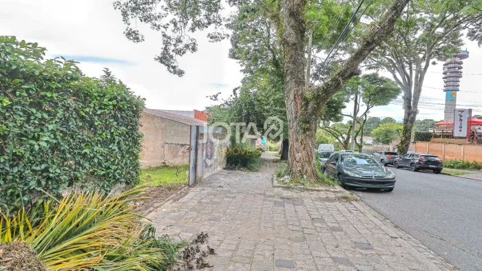 EXCELENTE TERRENO ZR-3 NO BAIRRO MERCÊS! Excelente Terreno Zr-3 No Bairro Mercês!