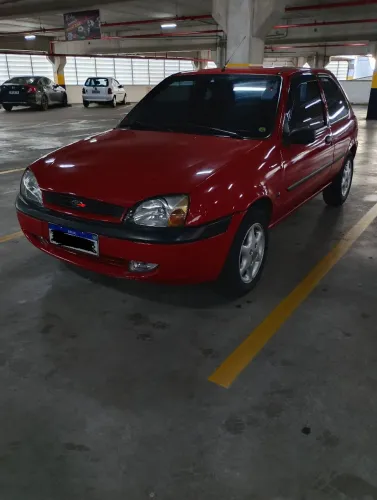 Ford Fiesta GLX 1.6 8V 3P 2000