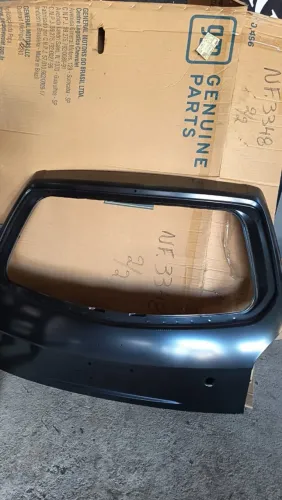 CELTA (2006 a 2016) Tampa de mala ORIGINAL/GENUINA