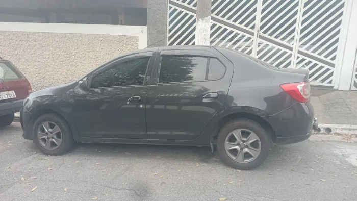 Instrutor de aulas de volante credenciado junto ao Detran