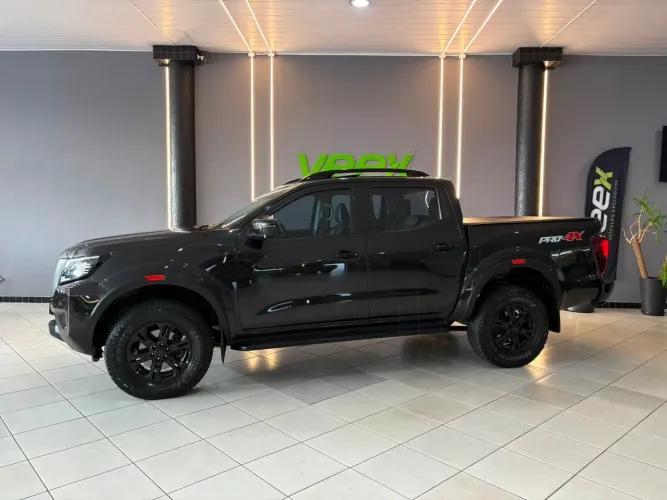 Nissan Frontier Pro4x CD 4X4 2.3 Bi-TB Die. AUT 2023
