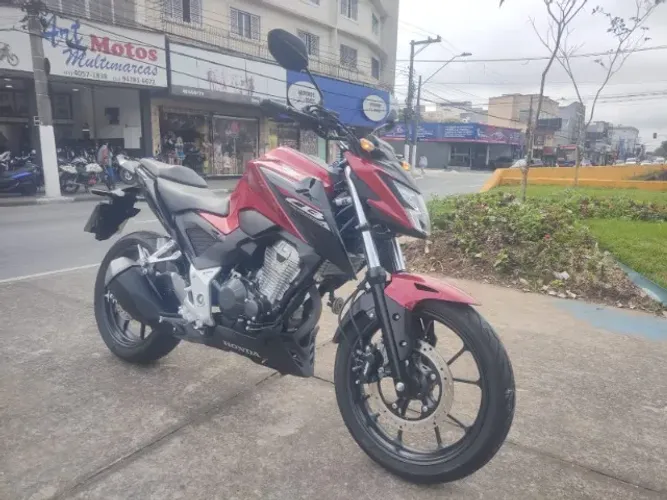 HONDA CB 300F TWISTER CBS 2025