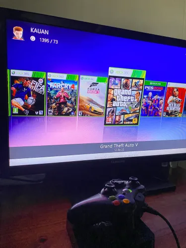 XBOX 360 Com HD Lotado de jogos