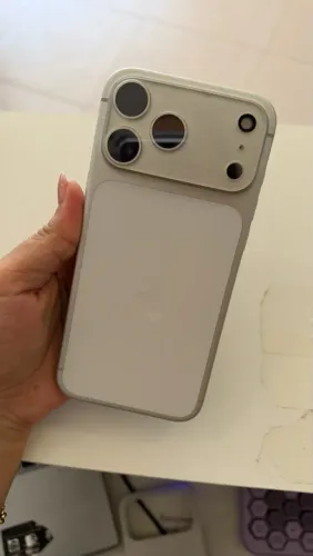 iPhone 17 pro Max 256g com garantia Apple até maio 2027