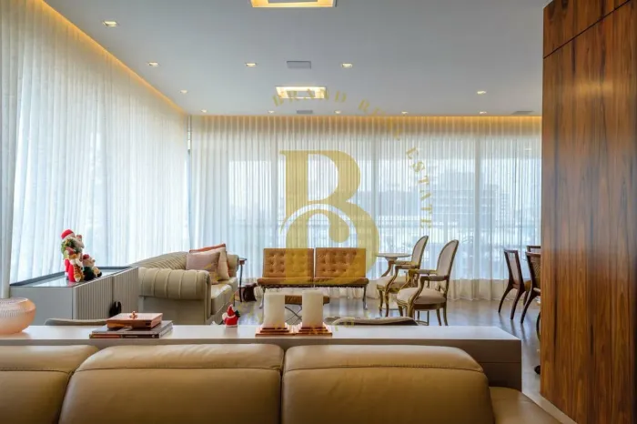 Apartamento á venda de 338m², com 03 suítes e 05 vagas no Paraíso