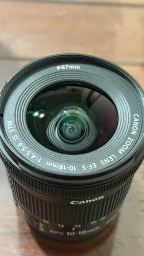 Canon EF-S 10-18mm f/4.5-5.6 IS STM