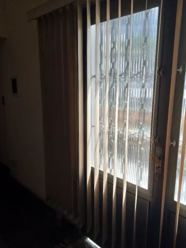 Cortinas lambril vertical