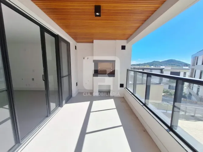 Apartamento de 3 dormitórios à venda no João Paulo, em Florianópolis.