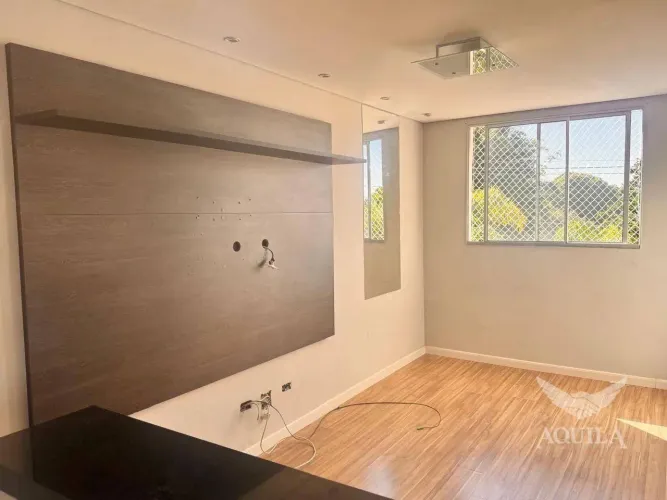 APARTAMENTO - 2 QUARTOS - BANHEIRO REFORMADO - MÓVEIS PLANEJADOS - CONDOMÍNIO PARQUE SINFO