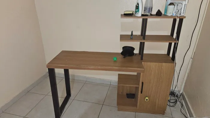 Mesa de escritório/escrivaninha 