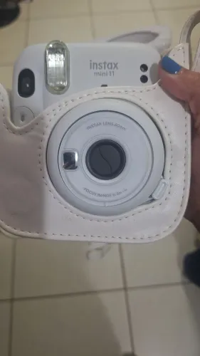 Instax mini 11 em perfeito funcionamento