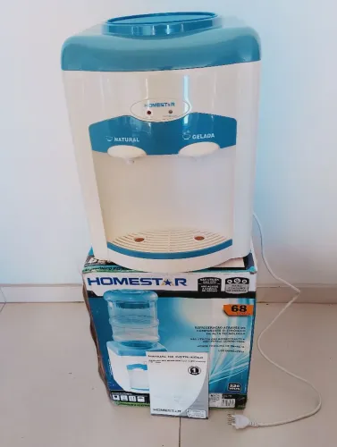 Bebedouro refrigerado eletrônico 220 Volts. Não utiliza gás refrigerante.