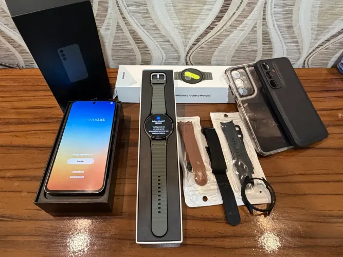 Galaxy S24 FE e Galaxy Watch 7 44 mm