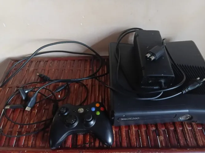 Xbox 360 desbloqueado rgh liga mais não dá imagem (pode ser só o hadmi)