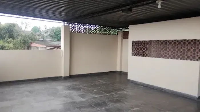 Casa com 2 quartos para alugar, 200 m² por R$ 1.896/mês - Itaúna - São Gonçalo/RJ