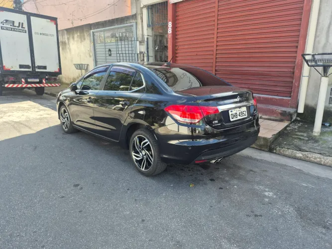 Citroen C4 Lounge Exclusive 1.6 Turbo Flex Aut. 2015