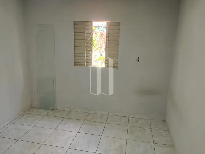 Casa em Parque Oeste Industrial - Goiânia
