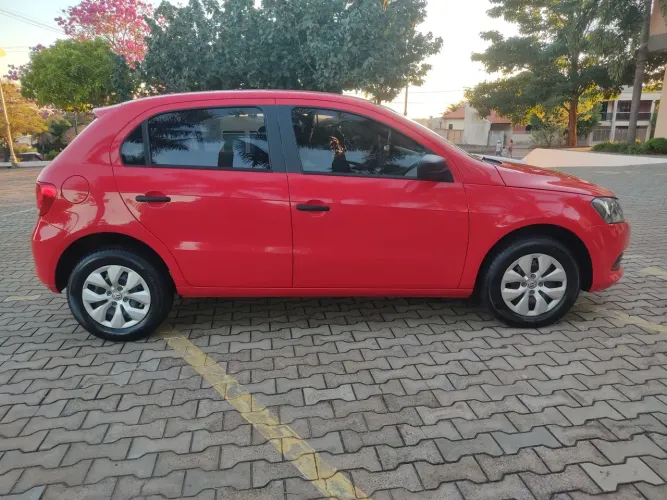 Volkswagen Gol Geração VI I-trend 1.0 8V Total Flex Mec. 4P 2015