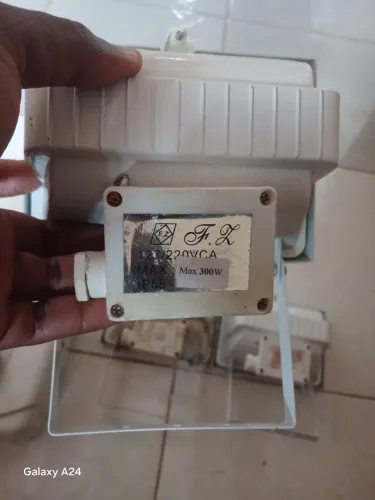 Vendo 3 refletores de Led 