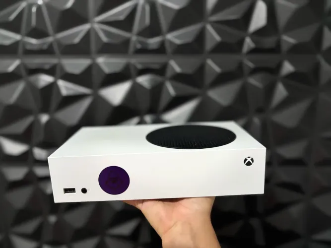Xbox Series S - em perfeito estado