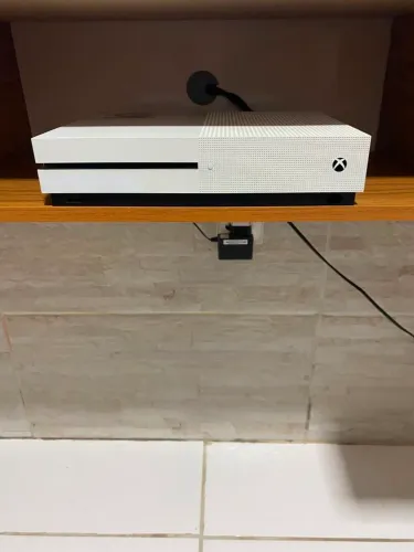 Xbox One Slim