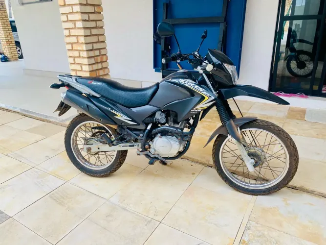 Honda 150 bros Novíssima única Dona !