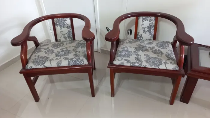 Cadeiras Estilo Colonial