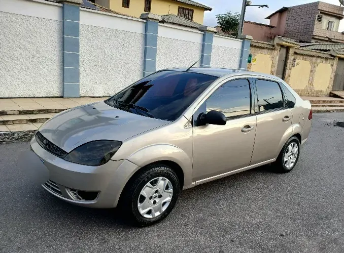 Ford Fiesta Sed. 1.6 8V Flex 4P 2006