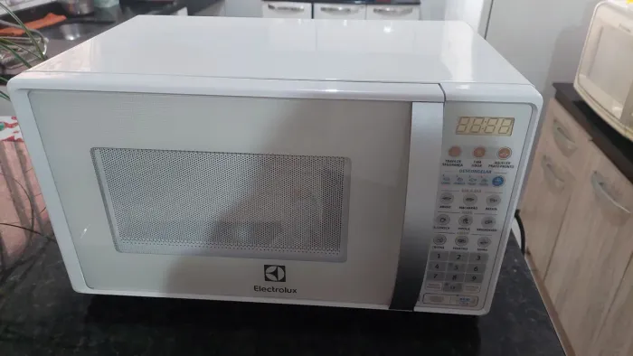 Microondas Electrolux 20L 
