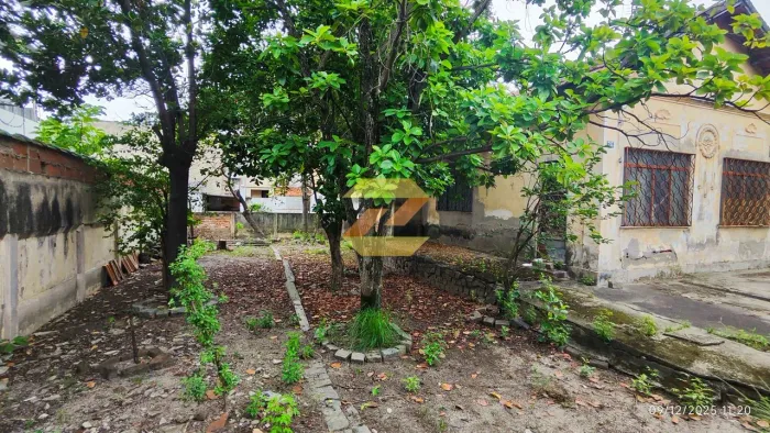 TERRENO 600M², COM BENFEITORIA, CENTRO DE BANGU