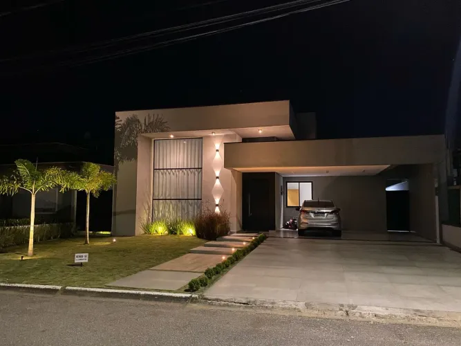 Casa térrea em Condomínio Fechado
