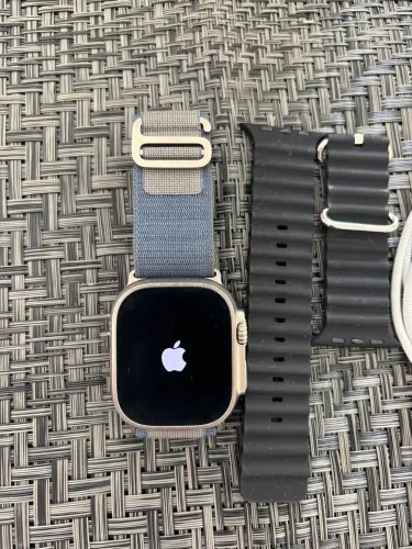 Apple Watch Ultra 2 titânio bateria 100%