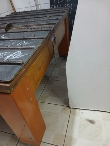 Vendo uma Sinuca em ótimo estado. Valor R$ 1,200 . Somente no Pix. WhatsApp *