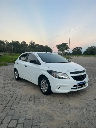 Chevrolet Onix JOY Hatch 1.0 8V Flex Mec. 4P 2019