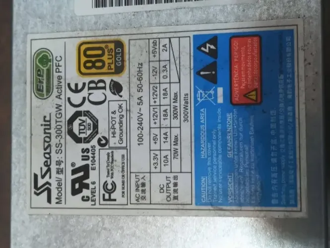Vendo fonte slim Sea Sonic ss 300tfx para Pc testada perfeito funcionamento por 30 reais v