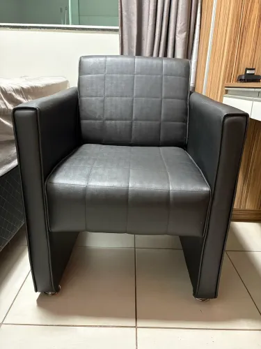 Poltrona Premium - Impecável | Recepção, Escritório ou Barbearia