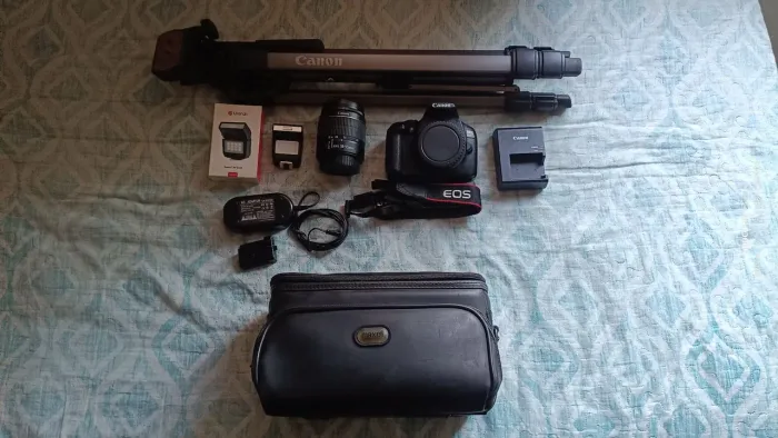 Kit de fotografia - Câmera Canon T6 Rebel - Funcionando Perfeitamente!