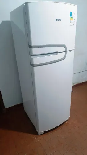 Geladeira Consul branca duas portas