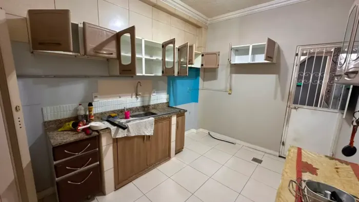 PARQUE 10, CASA COM 3 SUÍTES, TODA COM MODULADOS, FINANCIA